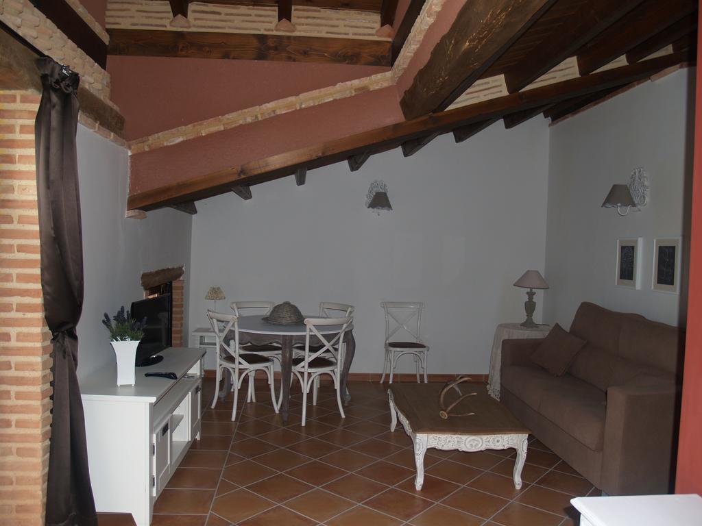Casa Rural El Cuartel Tierzo Exterior photo